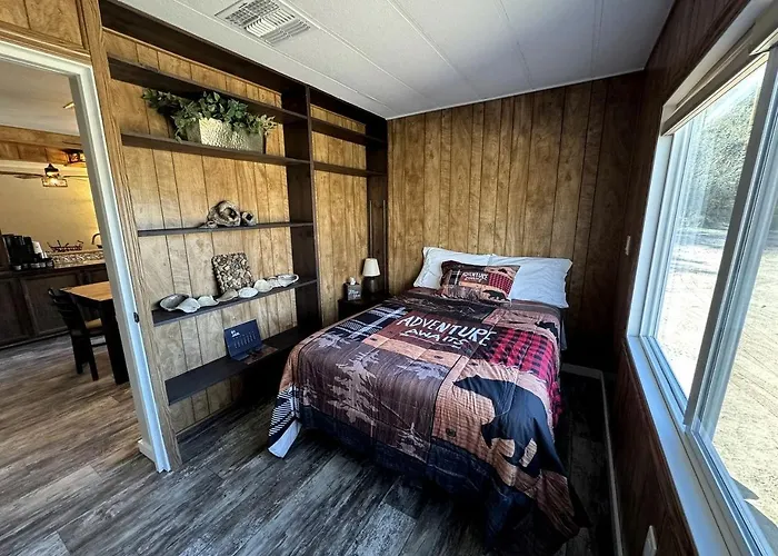 Cozy Creekside With Deck And Fire Pit In Camp Verde, Arizona *