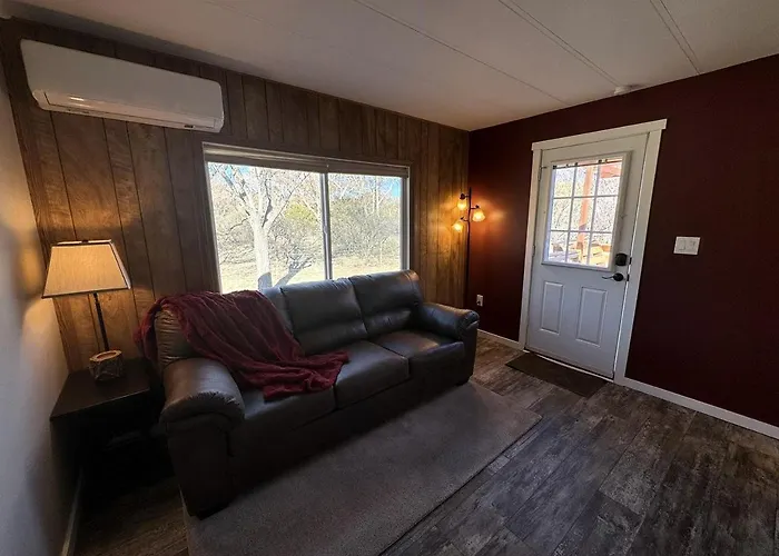 Сasa de vacaciones Cozy Creekside With Deck And Fire Pit In Camp Verde, Arizona *